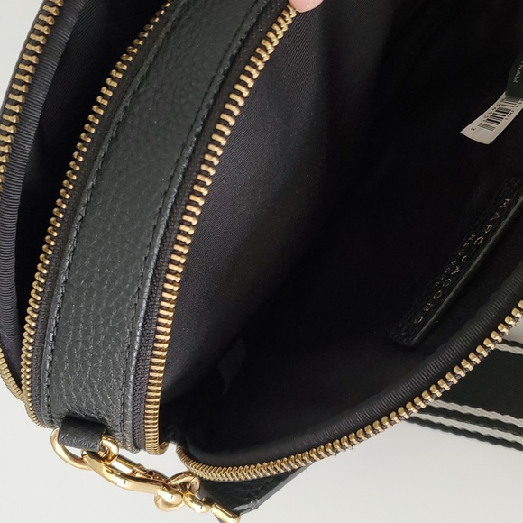 Marc Jacobs The Rewind Leather Crossbody Bag in Black & Gold Hardware - Picture 13 of 14